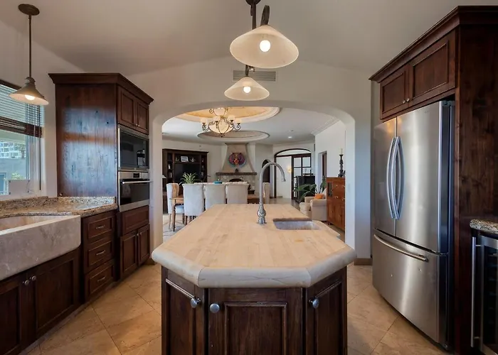 Casa Between Two 5-star