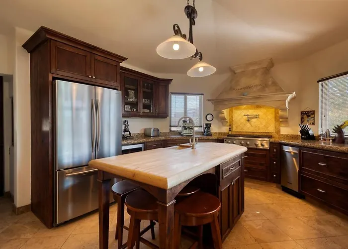 Villa Casa Between Two 5-star